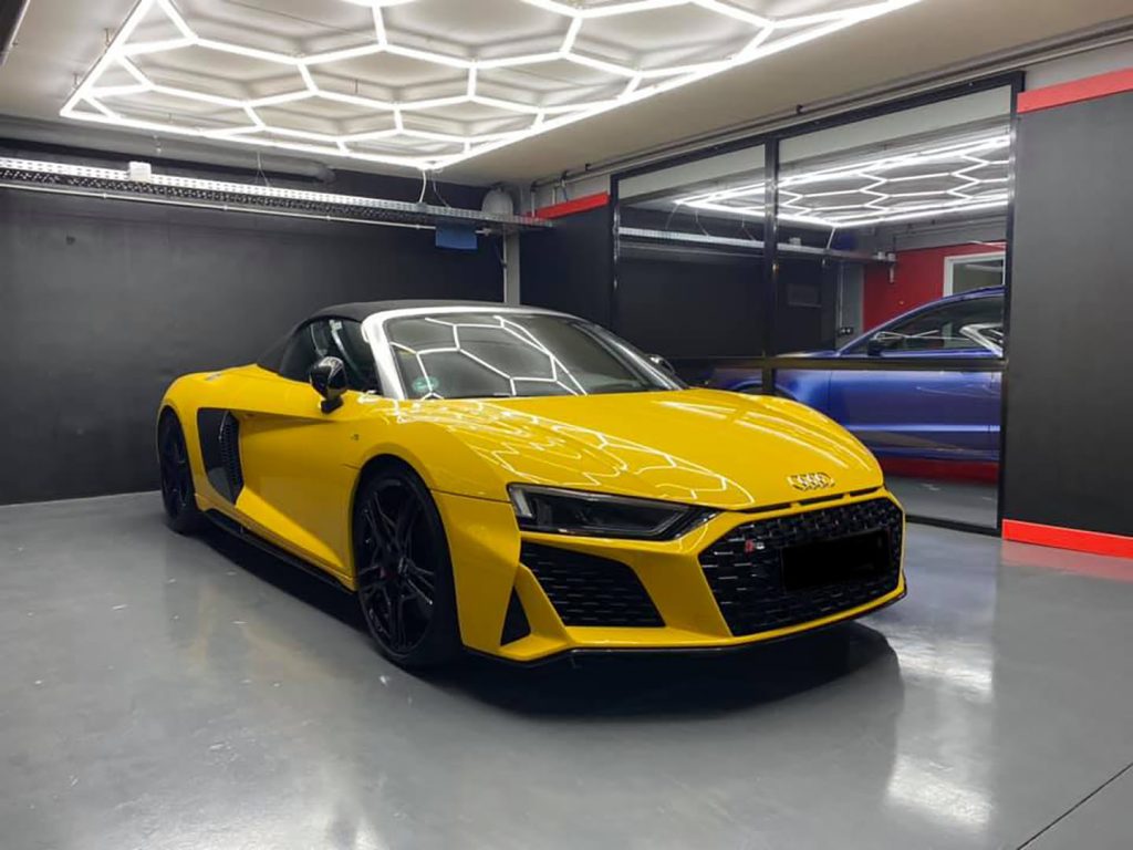 Audi R8